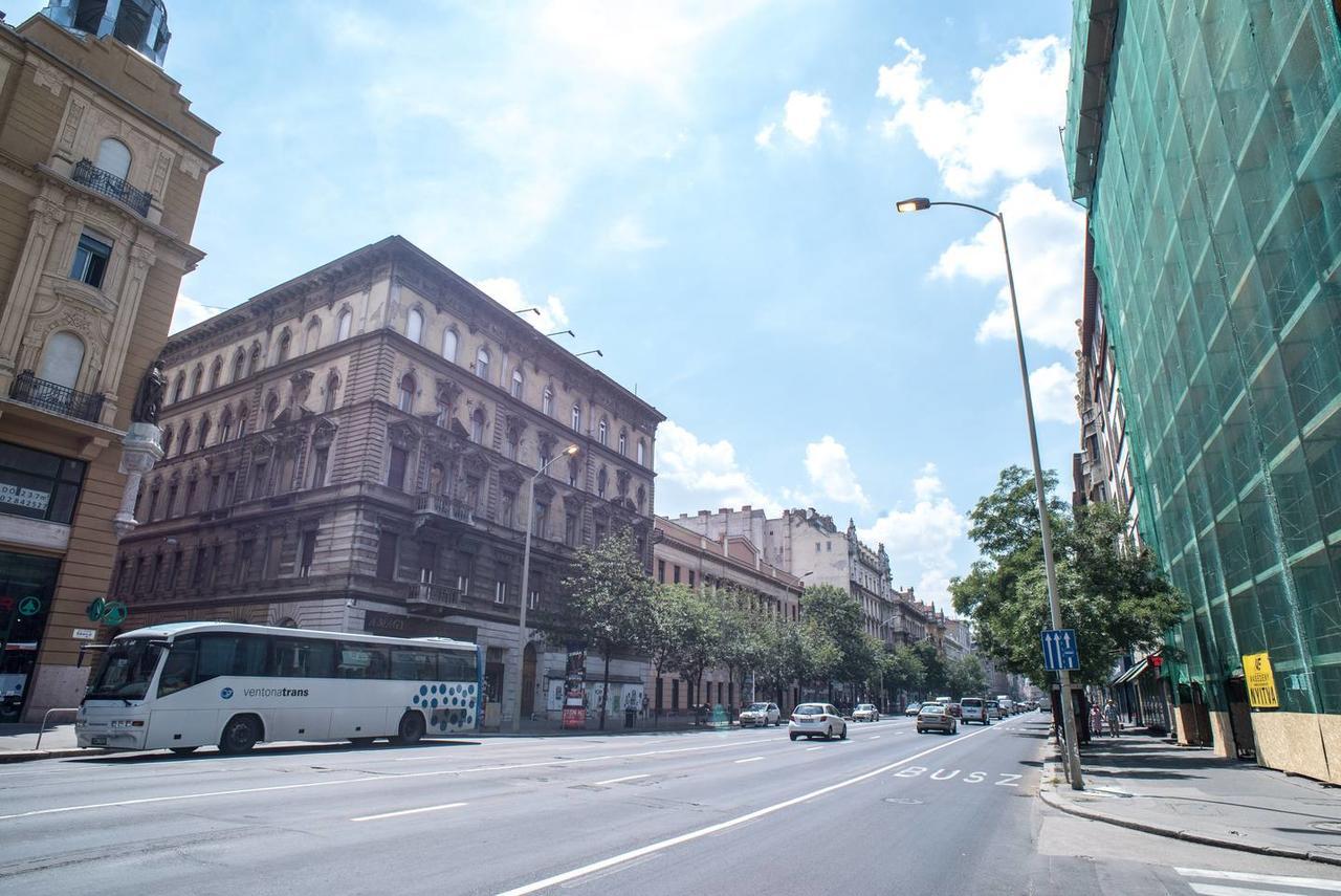 Central New Home With 3 Bedrooms, A/C And Balcony Budapest Exterior photo